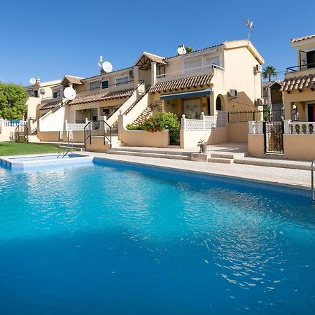 Heads 2 Holiday Homes Apartment Villamartin  Exterior photo