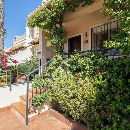 Heads 2 Holiday Homes Apartment Villamartin  Exterior photo