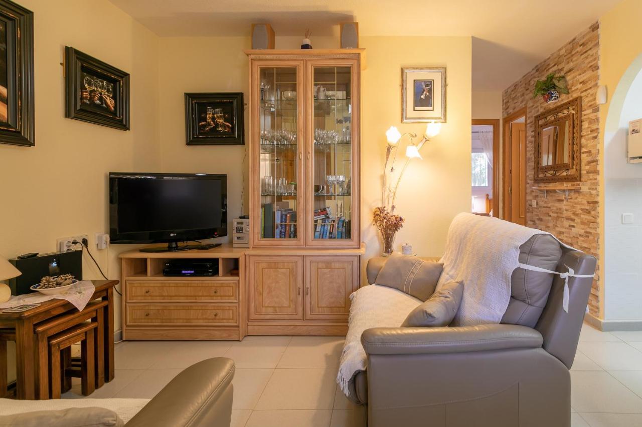 Heads 2 Holiday Homes Apartment Villamartin  Exterior photo