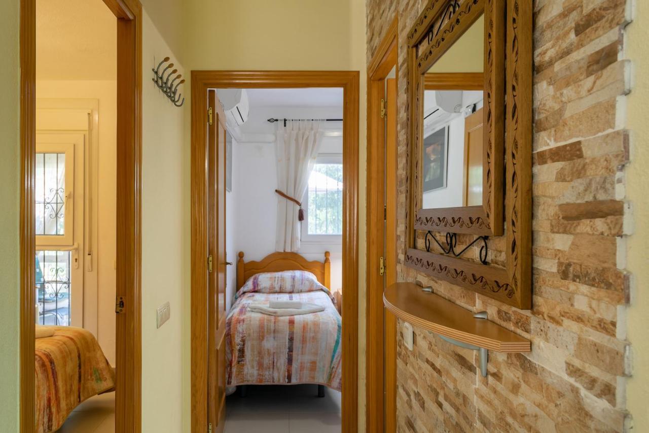 Heads 2 Holiday Homes Apartment Villamartin  Exterior photo